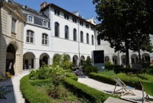 Le Grand Hôtel-Dieu au fil de l'Histoire