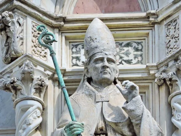Gregorius VII, Cathedral of Santa Maria del Fiore (Duomo), Florence, Facade, central portal