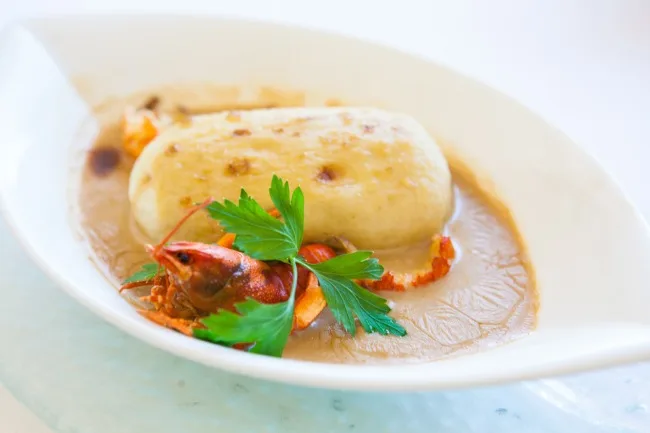 Authentic Lyonnaise quenelle with Nantua sauce