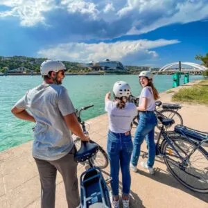 Guided tour of Lyon by electric bike