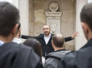 Storytelling tour of Old Lyon