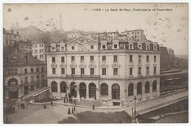 Gare Saint-Paul : Histoire et Architecture