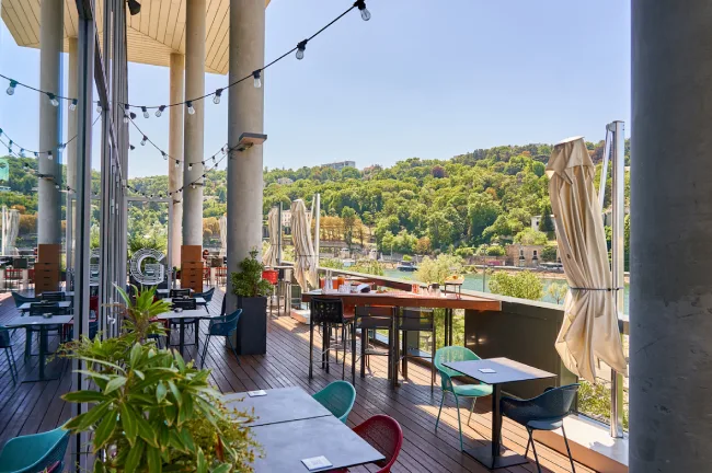Le Gourmet Bar Confluence
