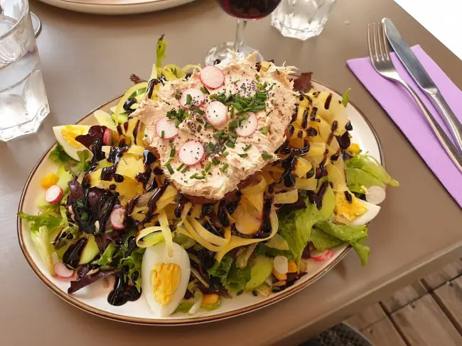 Wednesday: Biscuit shop, tea room and Sunday brunch