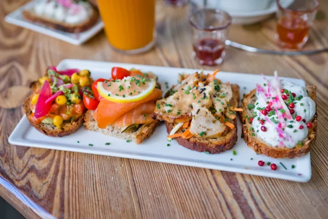 Pimprenelle, a sandwich bar and tea room