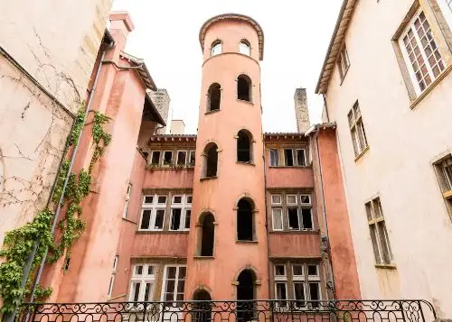 Courtyard of the House of the Sieve, also known as 'the Pink Tower'