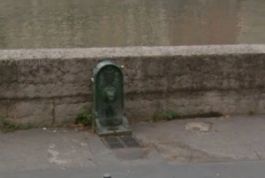 Drinking water fountain at 60 Quai Saint-Vincent