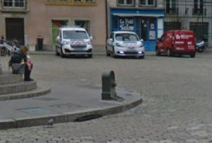 drinking fountain in Saint John's Square