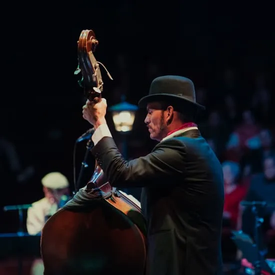 The Jazz Room: a tribute to Frank Sinatra and Louis Armstrong