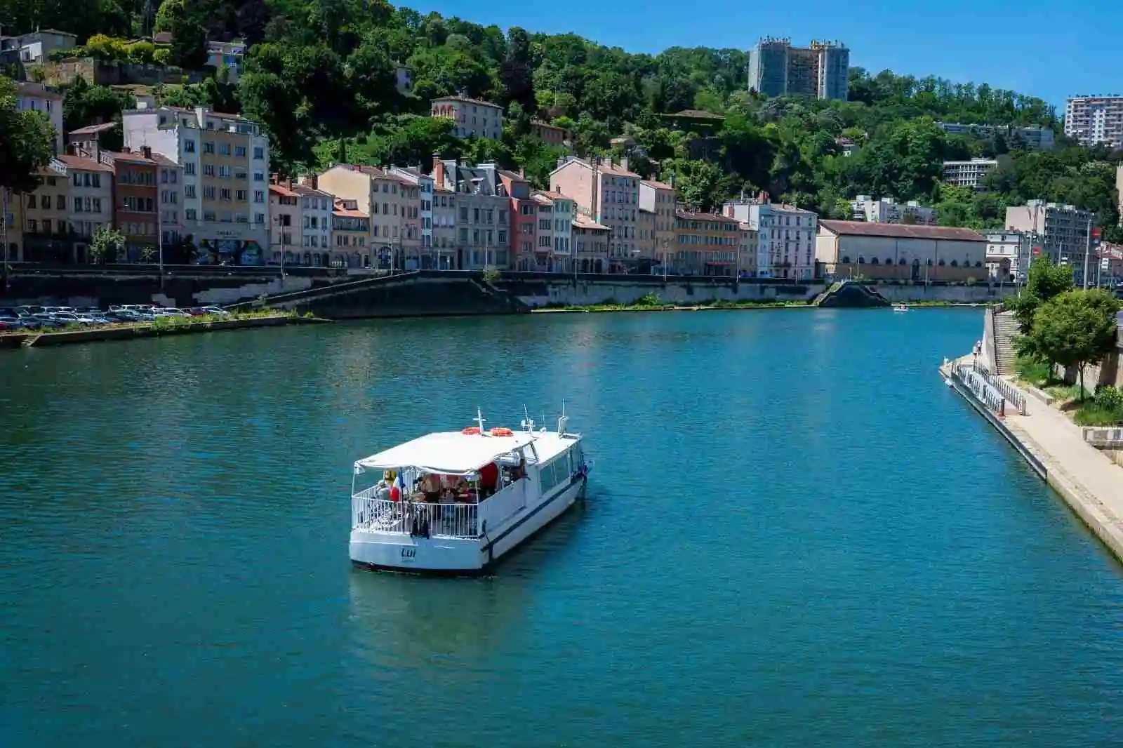 L’Échappée sur la Saône matinale – Découvrez Lyon au fil de l’eau en bateau