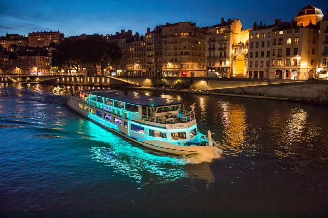 Girls' weekend getaway to Lyon