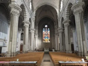 Self-guided and guided tour of the stained glass windows of the Church of the Holy Sacrament - Heritage Days 2026