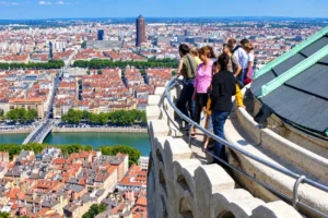 Visite insolite des toits de Fourvière